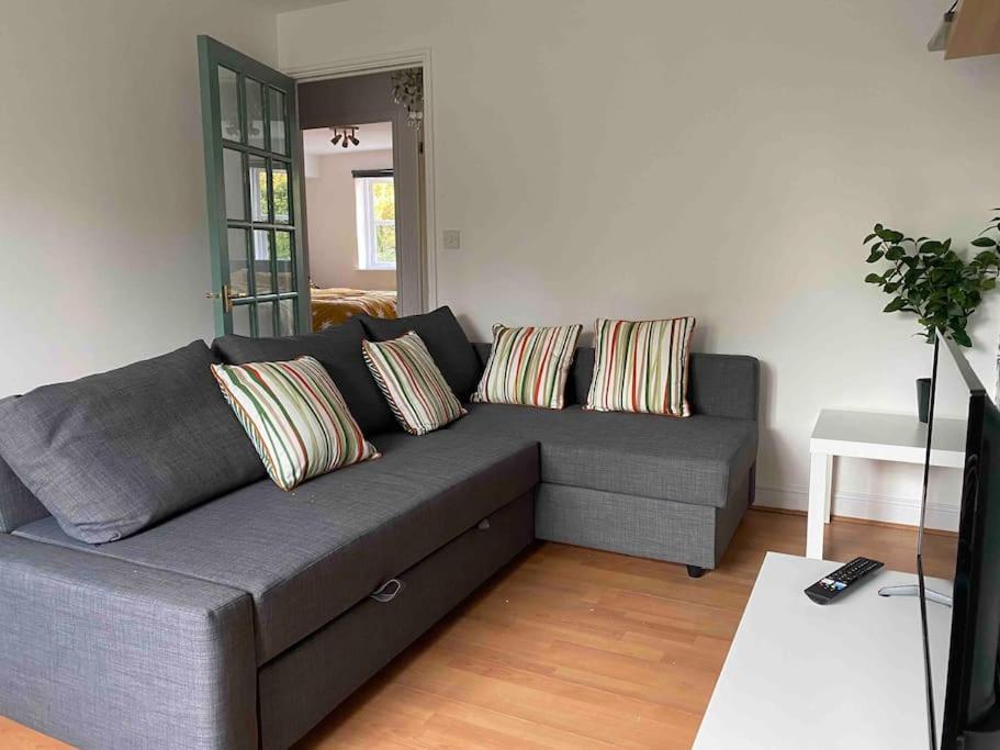 Canal-Flat Near Stratford International Station Appartement Londen Buitenkant foto